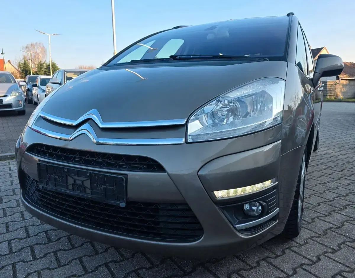 Gebraucht Citroën Grand C4 Picasso SELECTION 120 PS (88 kW) 2012 Braun Van / Kleinbus