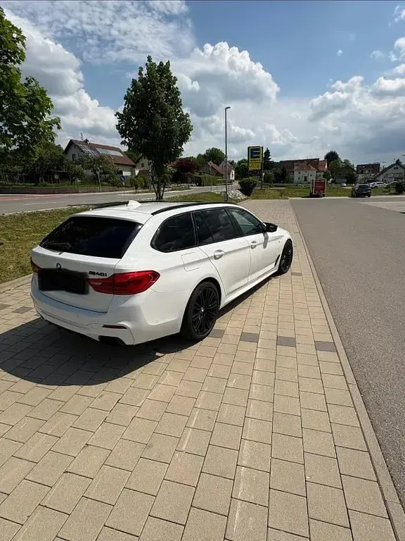 Gebraucht BMW 540 M Sport 340 PS (250 kW) 2019 Weiß Kombi