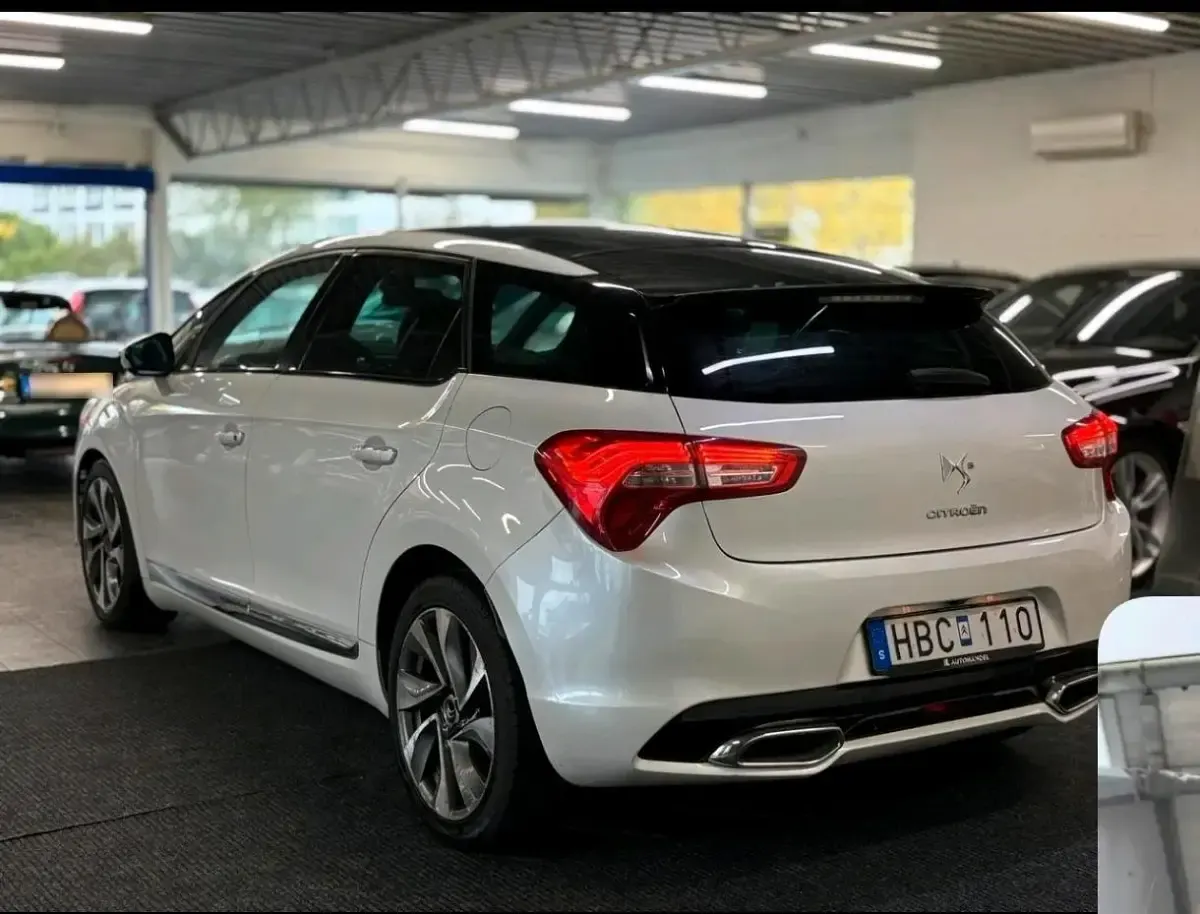 Gebraucht Citroën DS5 163 PS (119 kW) 2012 Weiß Kleinwagen