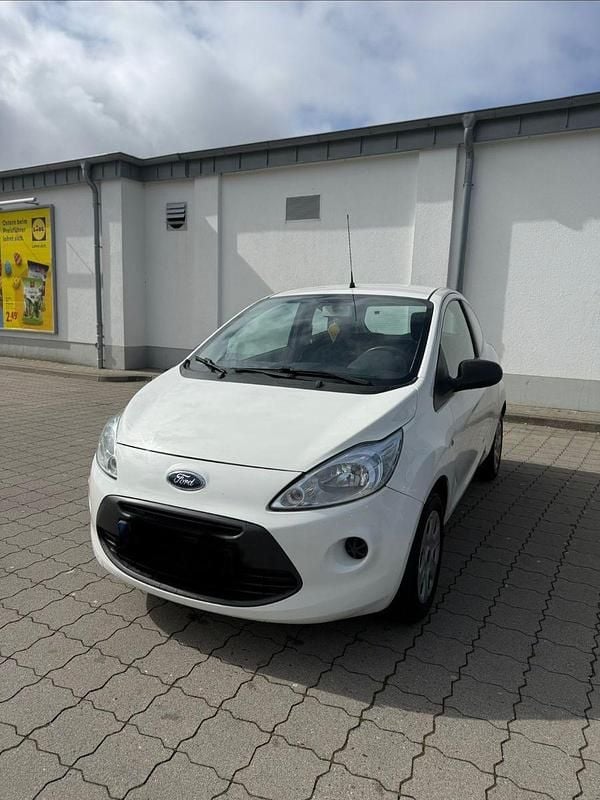 Gebraucht Ford Ka 69 PS (50 kW) 2015 Weiß Kleinwagen