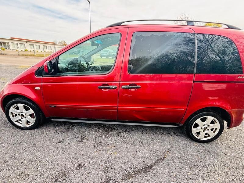 Gebraucht Mercedes Vaneo 91 PS (66 kW) 2005 Rot Van / Kleinbus