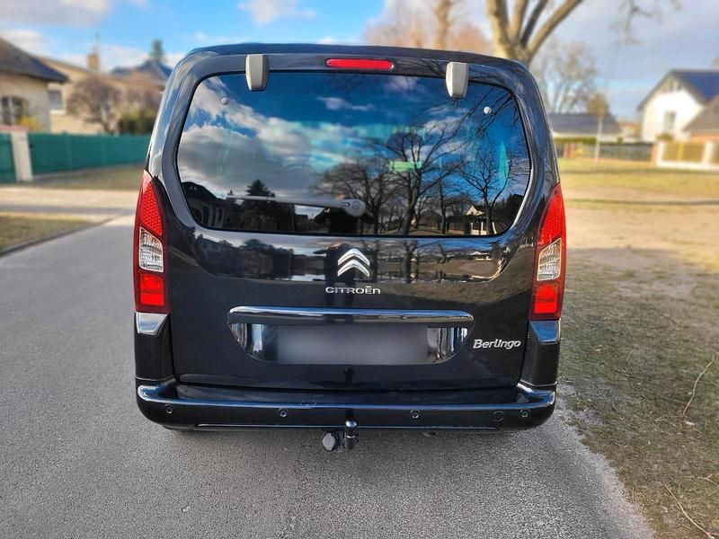Gebraucht Citroën Berlingo SELECTION 98 PS (72 kW) 2018 Schwarz Van / Kleinbus