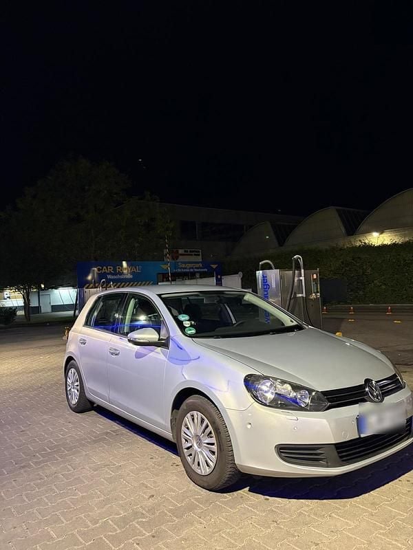 Silber Gebraucht 2011 VW Golf VI Kombi | 4.500 € (Superpreis) - Bild 1/4