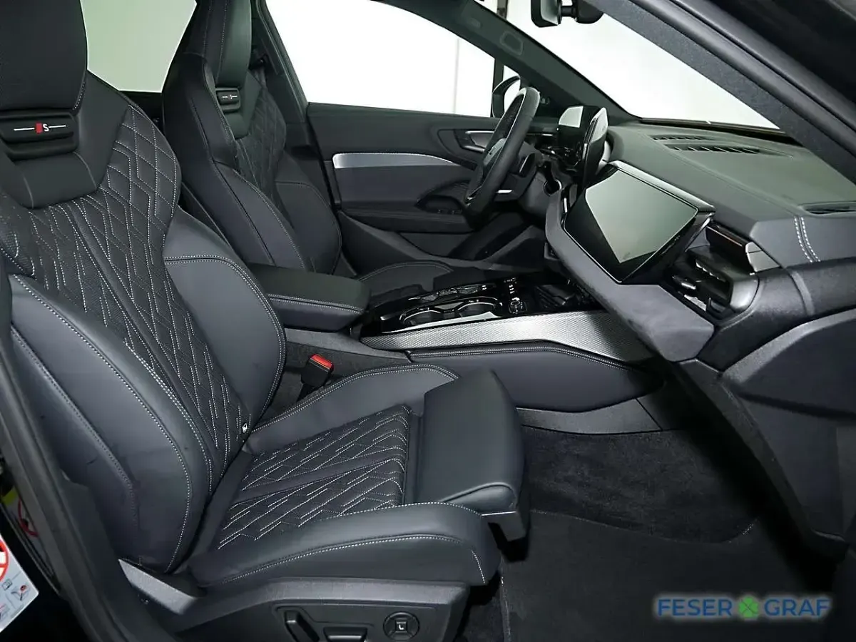 Gebraucht Audi A5 Ambiente 367 PS (269 kW) 2025 Mythosschwarz metallic Kombi