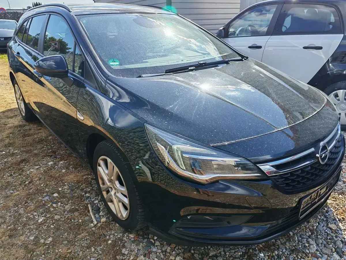 Gebraucht Opel Astra Business 136 PS (100 kW) 2017 Onyx schwarz Kombi