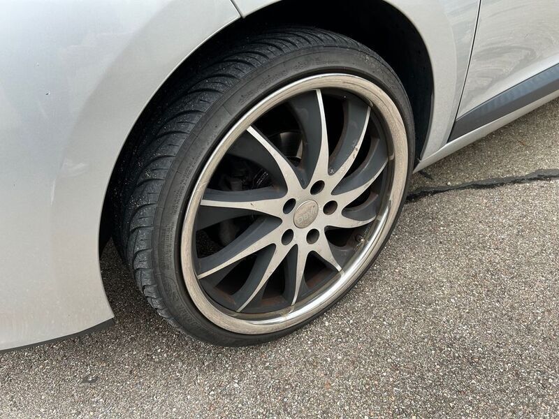 Gebraucht Renault Mégane III Expression 106 PS (77 kW) 2011 Silber Limousine