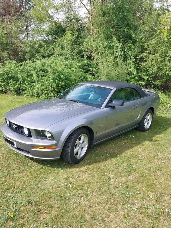Silber Gebraucht 2007 Ford Mustang GT Cabrio | 18.200 € (Superpreis) - Bild 1/4