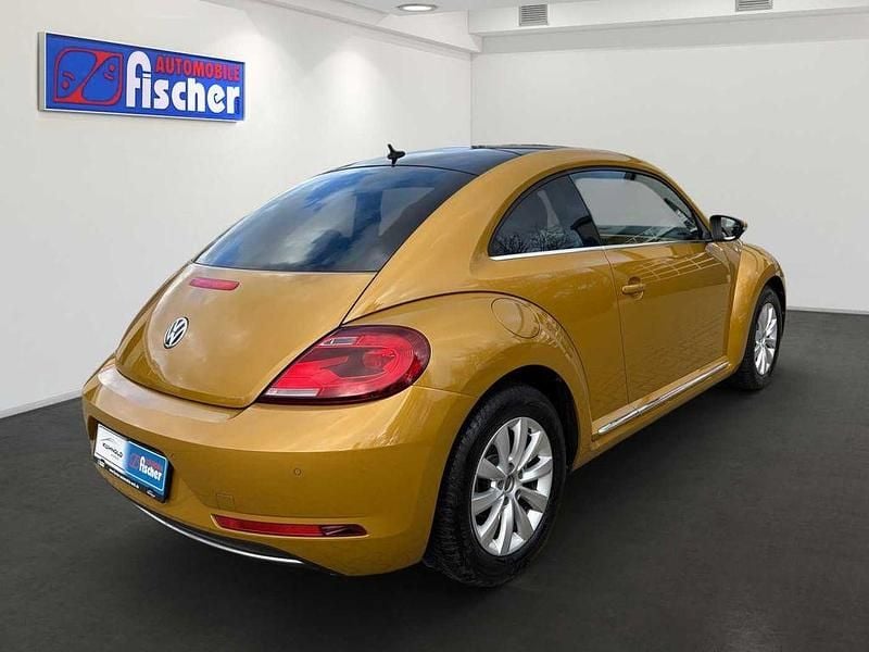 Gebraucht VW Beetle Design 105 PS (77 kW) 2017 Gelb Kleinwagen