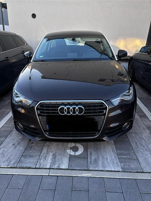 Braun Gebraucht 2013 Audi A1 Ambition Kleinwagen | 7.500 € (Fairer Preis) - Bild 1/4