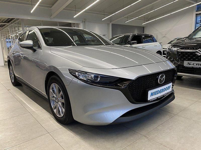 Diamantsilber Gebraucht 2019 Mazda 3 Limousine | 18.800 € (Etwas zu teuer) - Bild 1/4