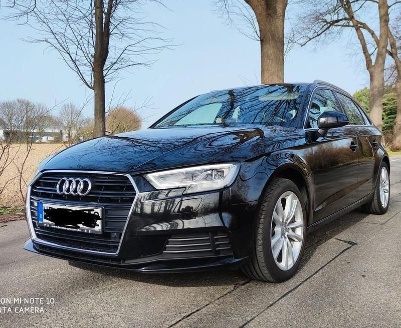 Gebraucht Audi A3 Ambiente 150 PS (110 kW) 2016 Schwarz Limousine