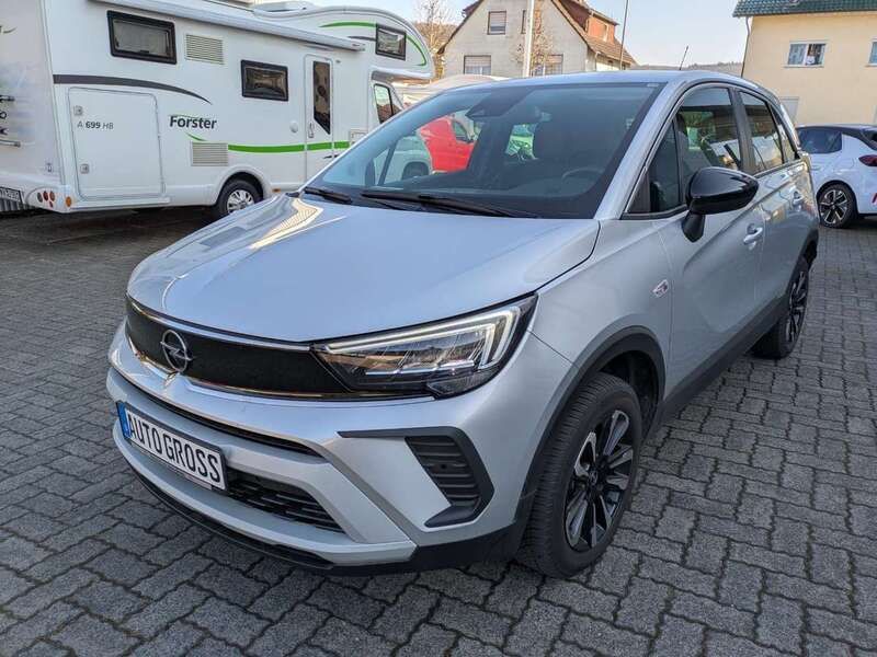 Lackierung aluminiumgrau/meta (metallic) Gebraucht 2023 Opel Crossland X Elegance SUV | 19.990 € (Fairer Preis) - Bild 1/4