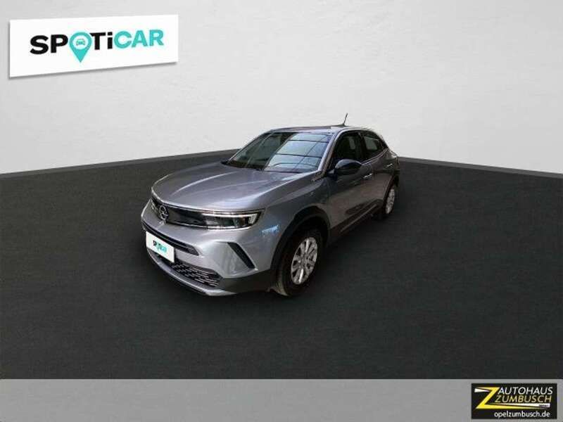 Quarz silber (silber) Gebraucht 2023 Opel Mokka Enjoy SUV | 18.990 € (Guter Preis) - Bild 1/4