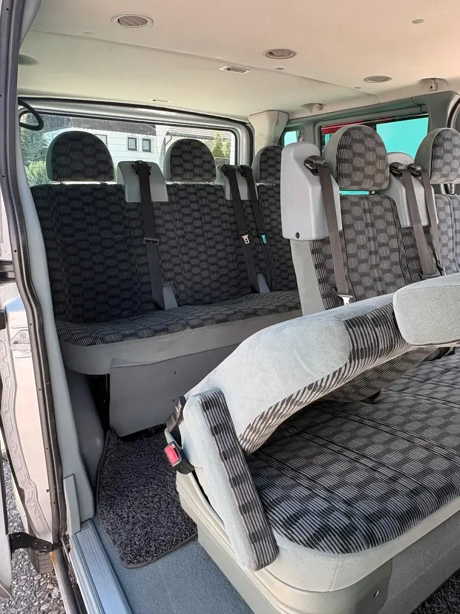 Gebraucht Ford Transit Tourneo 140 PS (102 kW) 2009 Silber Van / Kleinbus