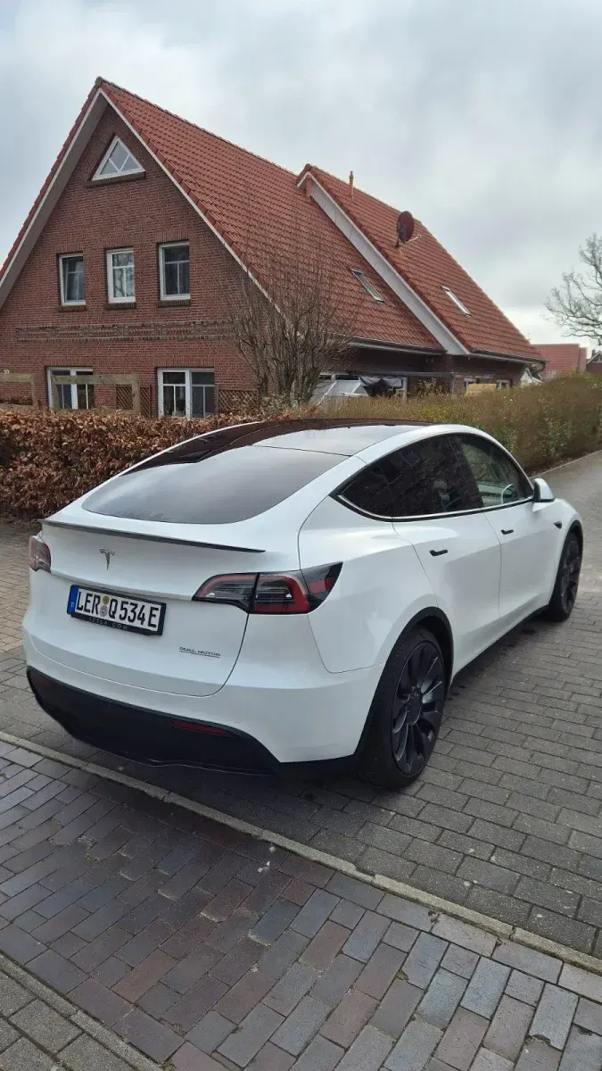 Occasion Tesla Model Y Performance 392 kW (534 ch) 2022 Blanc SUV