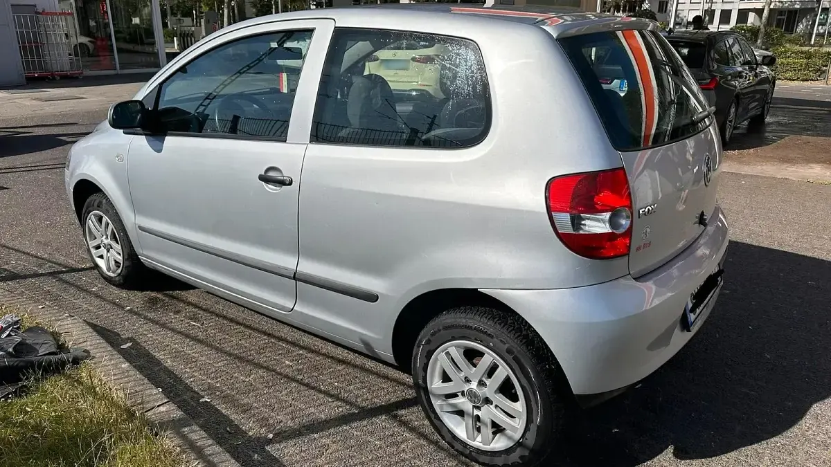 Gebraucht VW Fox 75 PS (55 kW) 2006 Grau Kleinwagen
