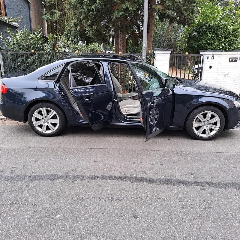 Gebraucht Audi A4 211 PS (155 kW) 2009 Blau Limousine