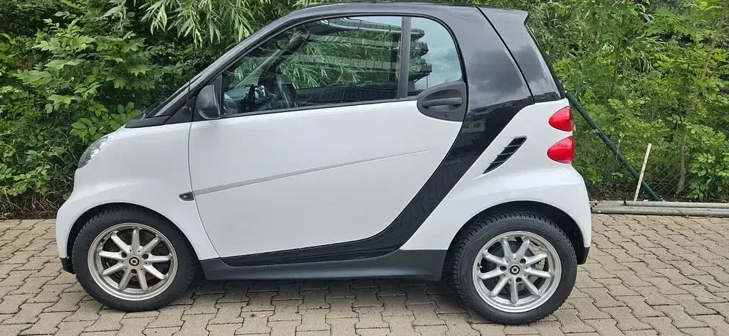 Gebraucht Smart ForTwo Coupé Pure 71 PS (52 kW) 2013 Weiß Coupé