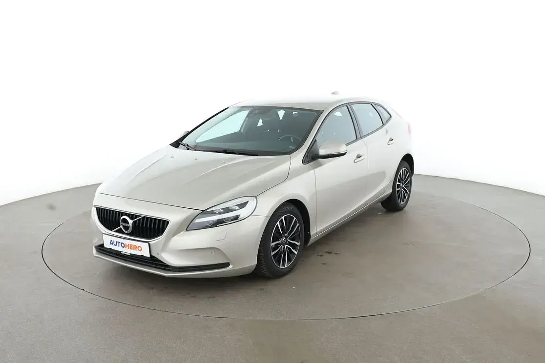 Gebraucht Volvo V40 Momentum 122 PS (89 kW) 2017 Kombi