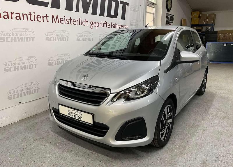 Gebraucht Peugeot 108 Active 82 PS (60 kW) 2017 Silver grey metallic 1e7 Kleinwagen