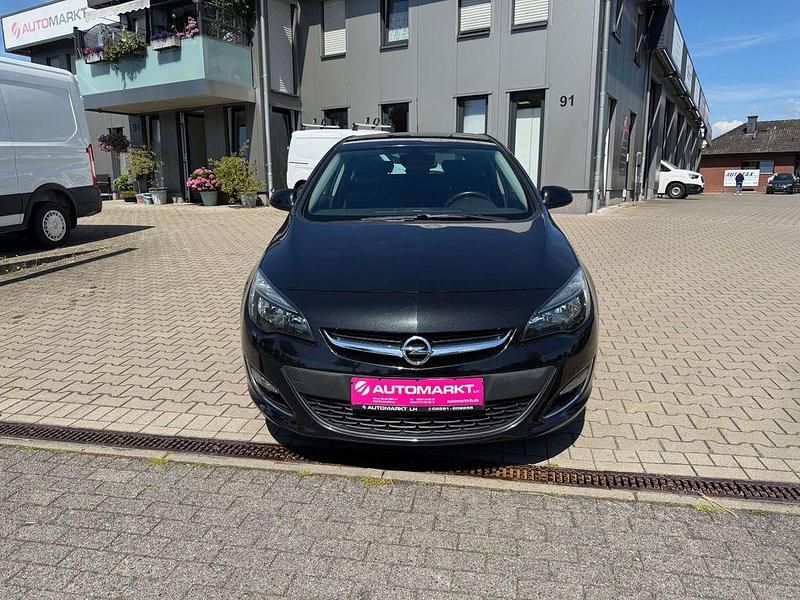 Schwarz Gebraucht 2013 Opel Astra Active Limousine | 6.690 € (Fairer Preis) - Bild 1/4