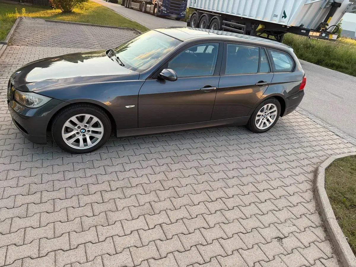 Gebraucht BMW 320 170 PS (125 kW) 2008 Grau Kombi