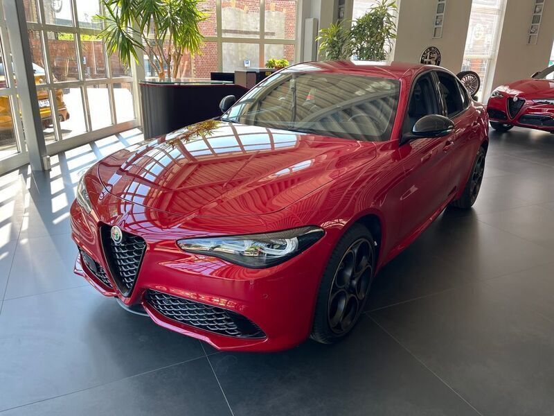 Neu Alfa Romeo Giulia 280 PS (205 kW) 2025 Rot Limousine