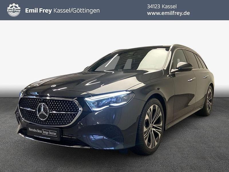 Grau Gebraucht 2024 Mercedes E200 Avantgarde Kombi | 45.755 € (Fairer Preis) - Bild 1/4