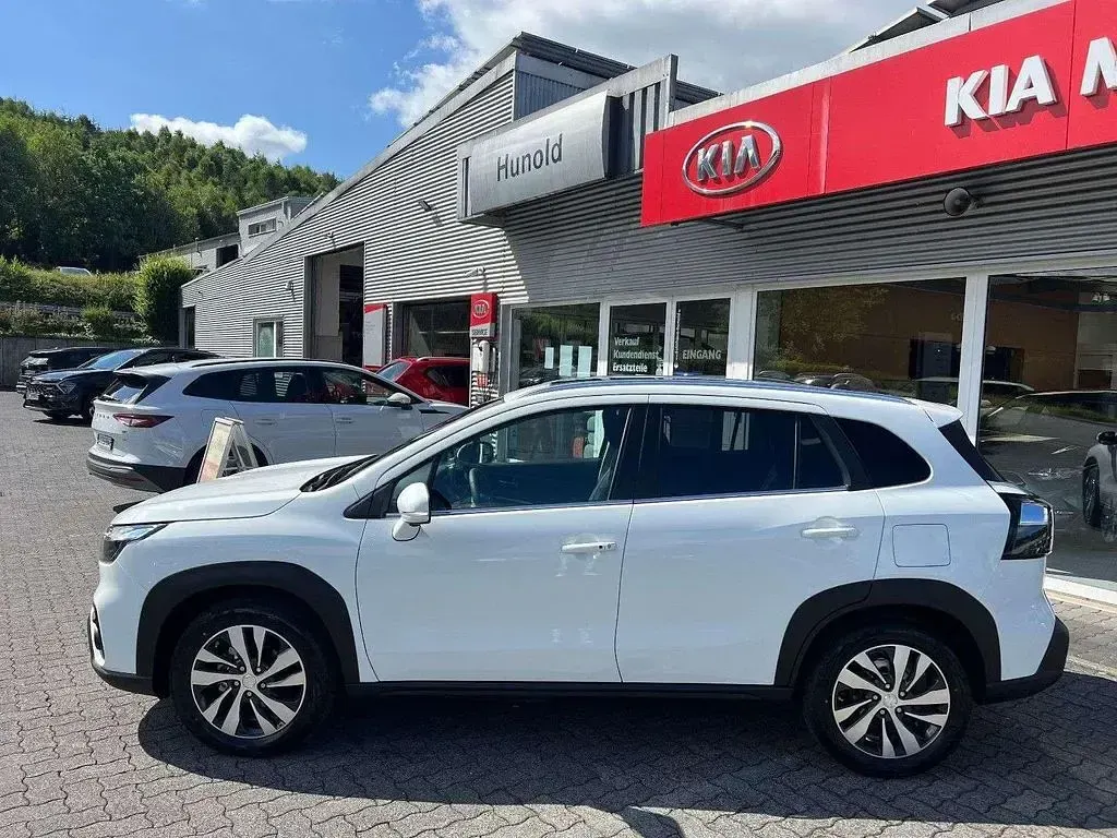 Neu Suzuki SX4 S-Cross Comfort+ 129 PS (94 kW) 2025 Weiß SUV