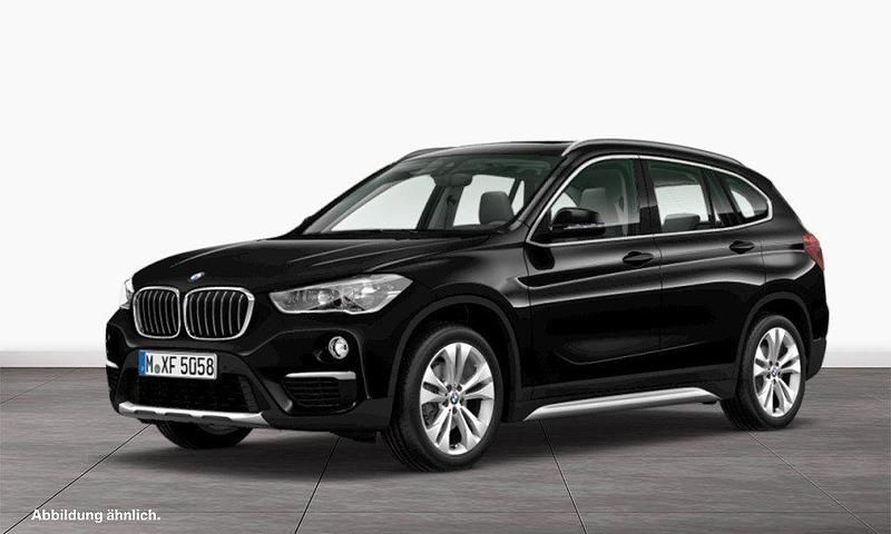 Saphirschwarz Gebraucht 2018 BMW X1 xLine SUV | 21.412 € (Fairer Preis) - Bild 1/3