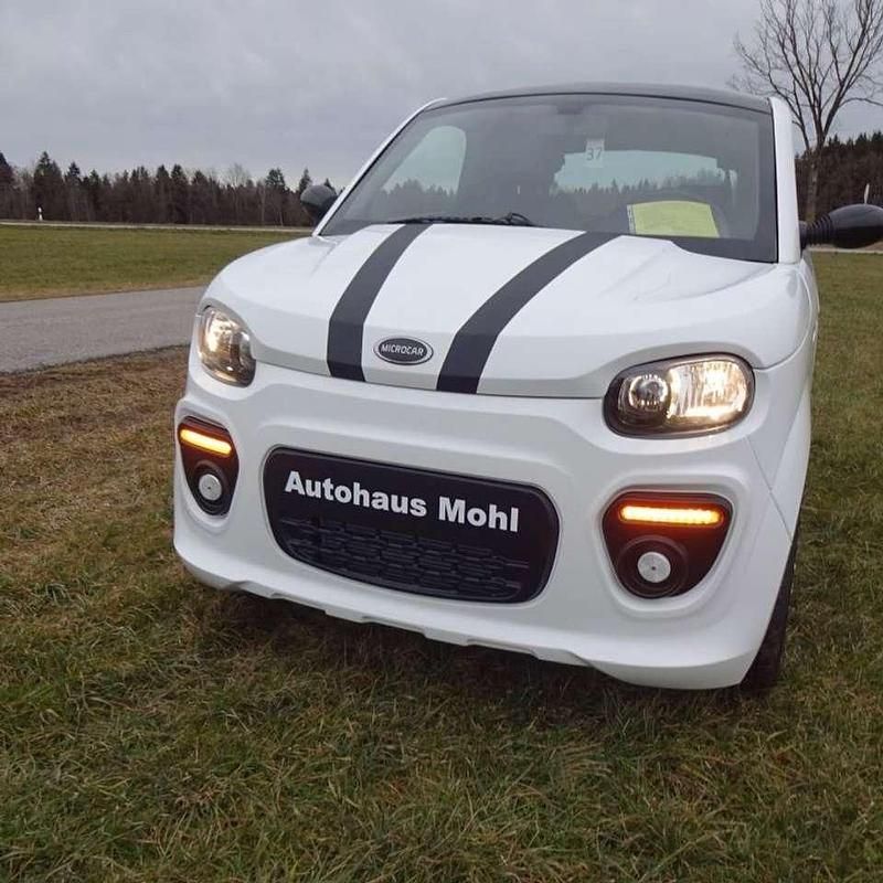 Neu Microcar Dué 2025 Schwarz intense Kleinwagen