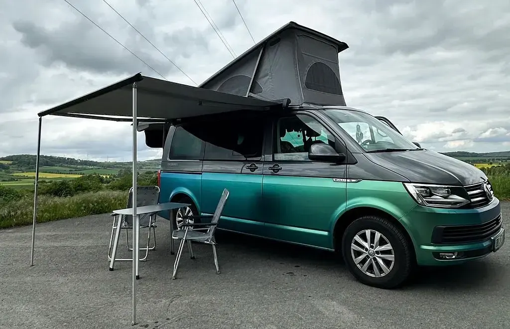 Gebraucht VW California California 150 PS (110 kW) 2020 Grau Van