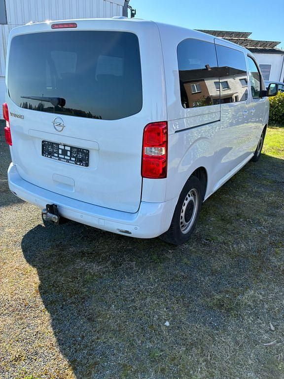 Gebraucht Opel Vivaro 120 PS (88 kW) 2022 Weiß Van / Kleinbus