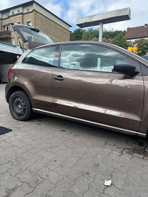 Gebraucht VW Polo Trendline 84 PS (61 kW) 2014 Braun Limousine