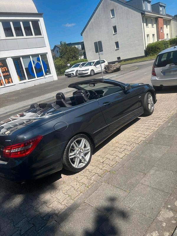 Gebraucht Mercedes E350 AMG 306 PS (225 kW) 2012 Grau Cabrio