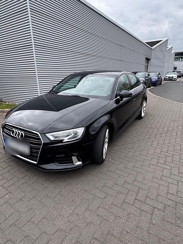 Gebraucht Audi A3 150 PS (110 kW) 2019 Schwarz Limousine