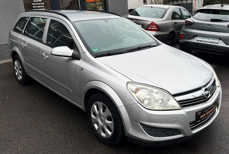 Gebraucht Opel Astra Edition 105 PS (77 kW) 2007 Silber Limousine