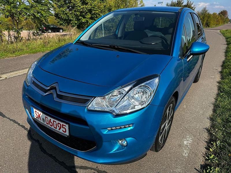 Gebraucht Citroën C3 SELECTION 82 PS (60 kW) 2016 Blau Kleinwagen
