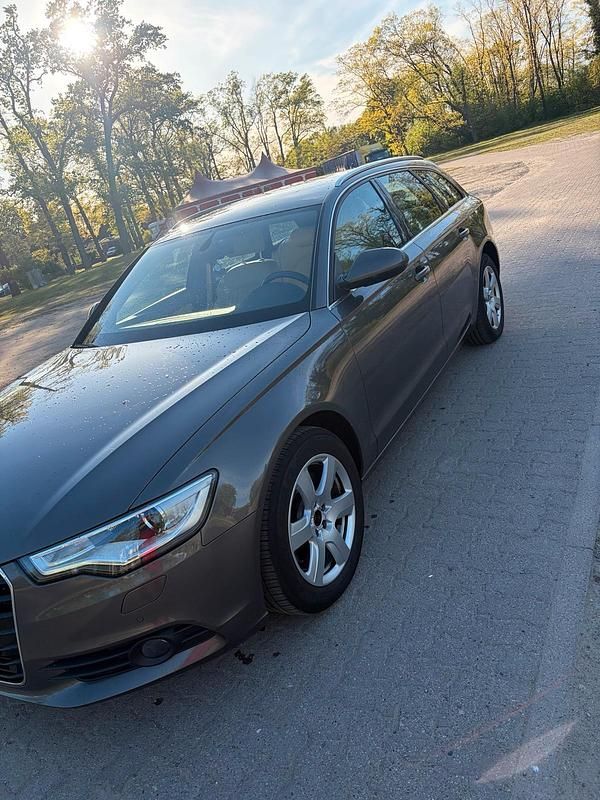 Gebraucht Audi A6 204 PS (150 kW) 2013 Grau Kombi