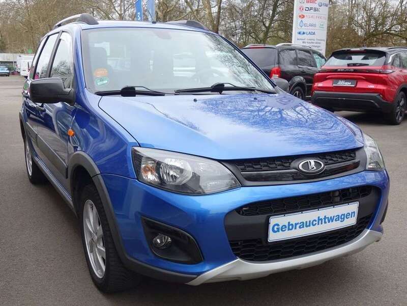 Blau Gebraucht 2018 Lada Kalina Kombi | 7.990 € - Bild 1/4