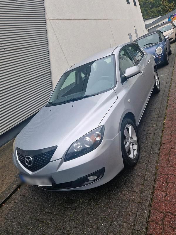 Silber Gebraucht 2007 Mazda 3 Limousine | 4.000 € (Fairer Preis) - Bild 1/4