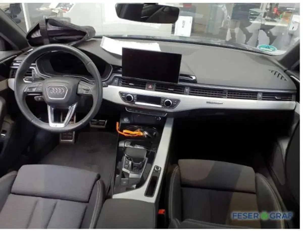 Gebraucht Audi A4 S-Line 265 PS (194 kW) 2023 Daytonagrau perleffekt Kombi