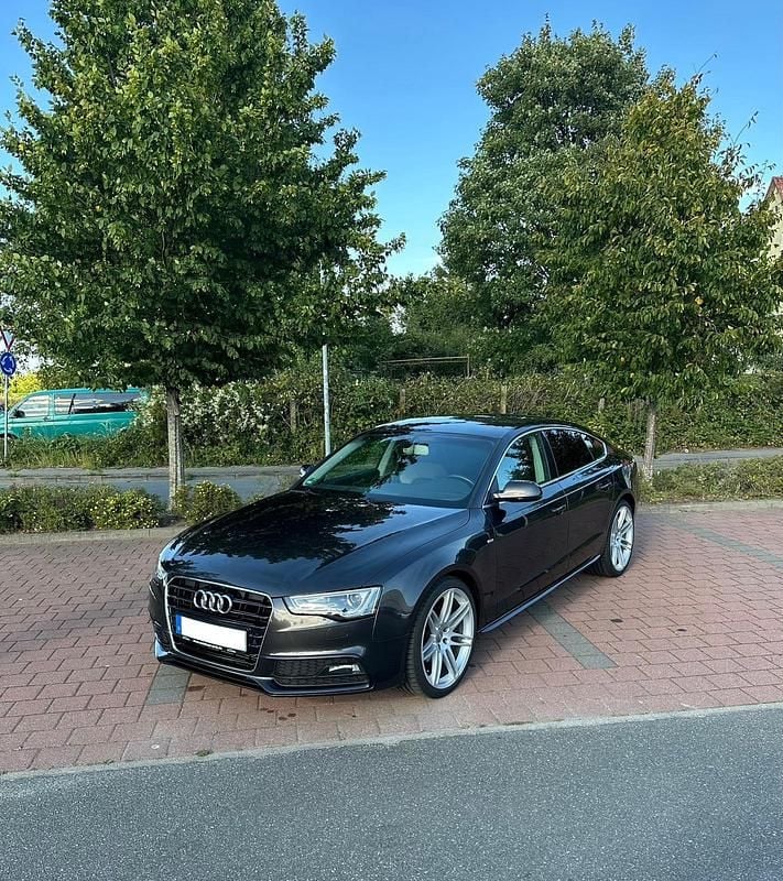 Schwarz Gebraucht 2013 Audi A5 Sportback S-Line Kleinwagen | 11.500 € (Fairer Preis) - Bild 1/4