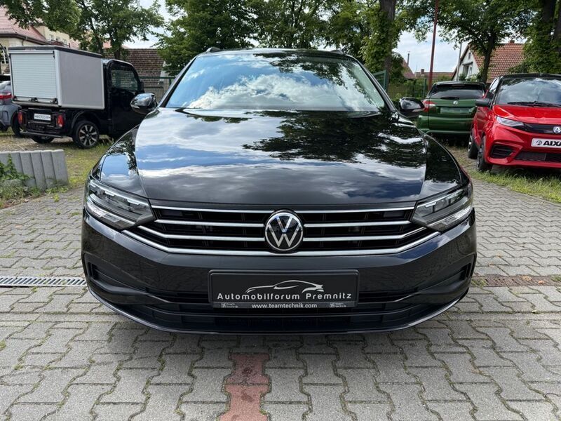 Gebraucht VW Passat Conceptline 150 PS (110 kW) 2021 Schwarz Kombi