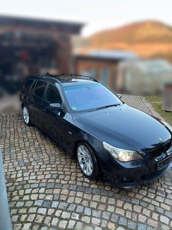 Gebraucht BMW 530 Performance 218 PS (160 kW) 2005 Schwarz Kombi