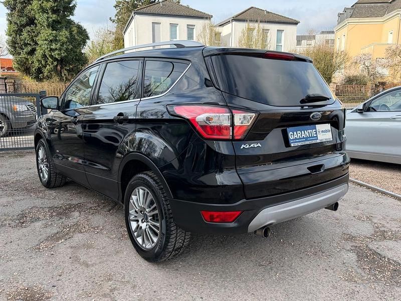 Gebraucht Ford Kuga Titanium 175 PS (128 kW) 2018 Iridiumschwarz metallic SUV