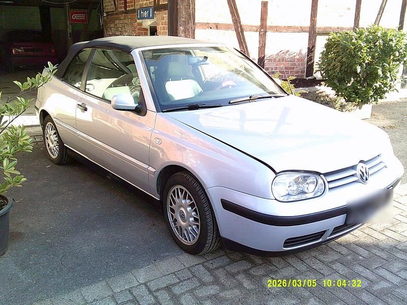 Gebraucht VW Golf Cabriolet 110 PS (80 kW) 2000 Silber Cabrio
