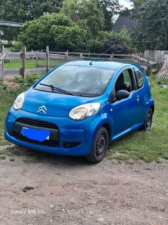 Blau Gebraucht 2009 Citroën C1 Kleinwagen | 1.600 € (Fairer Preis) - Bild 1/4