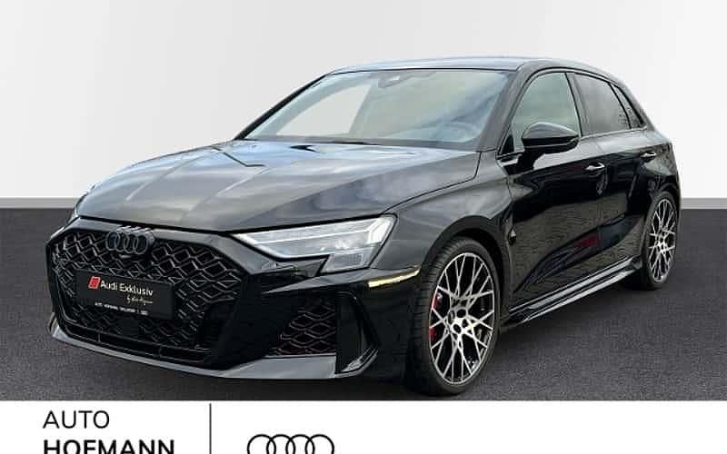 Schwarz Gebraucht 2024 Audi RS3 Sportback Ambiente Kleinwagen | 72.950 € - Bild 1/4