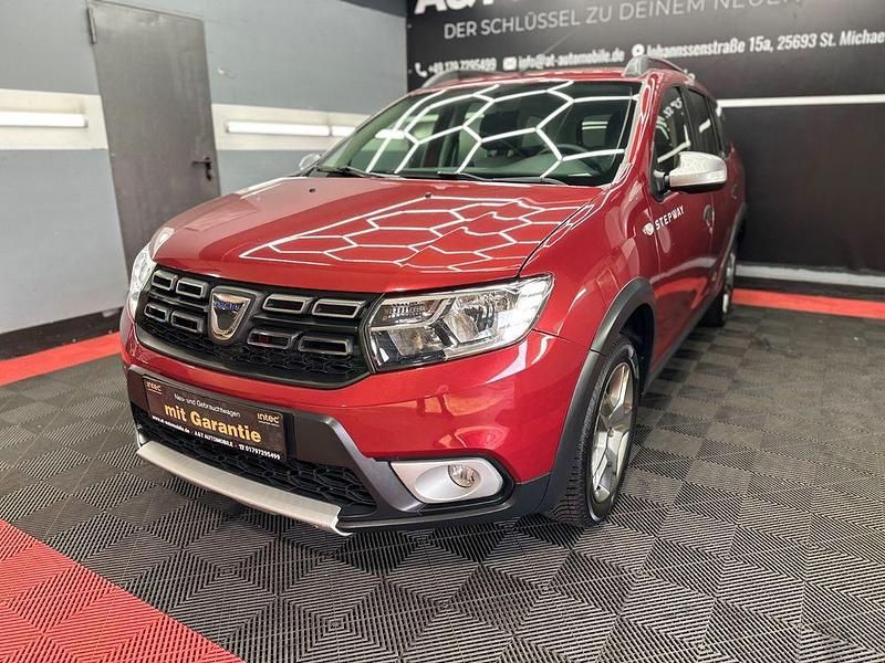 Gebraucht Dacia Logan MCV Stepway 90 PS (66 kW) 2018 Rot Kombi